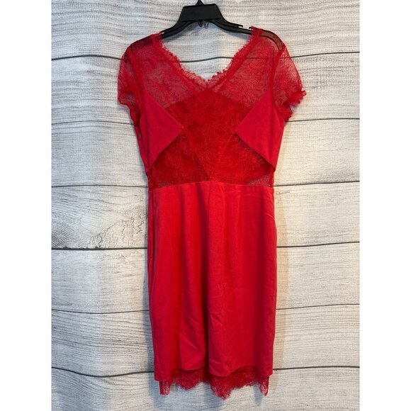 BCBG MaxAzria Nel Lipstick Red Lace Dress Size 10 - Picture 2 of 3